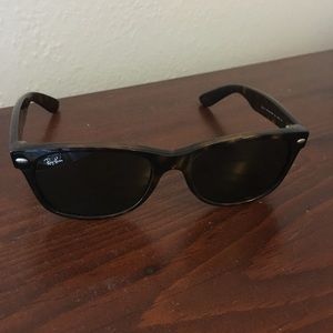 Tortoiseshell Wayfarer Raybans